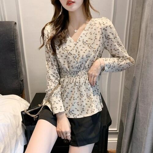 2021 spring and autumn new ladies floral chiffon shirt waist waist shirt gentle wind is thin Hong Kong flavor thin blouse