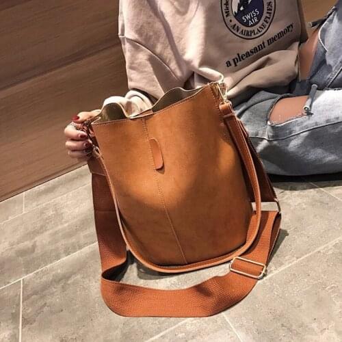 Woman Bag Retro Large-Capacity Frosted PU Leather Ladies One-Shoulder Portable Messenger Bucket Bag Brown Female Bag
