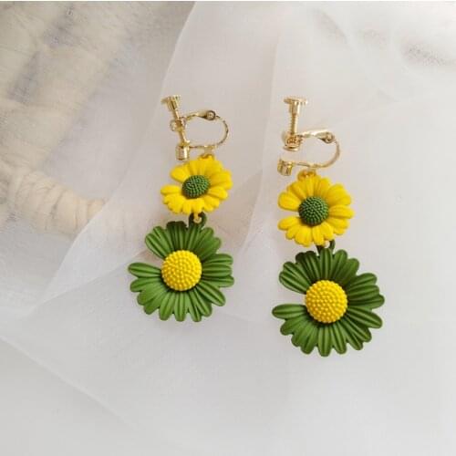 Summer Hot Style Green Yellow Sunflower Daisy Flower Earrings Clip On Earrings For Women Holidys