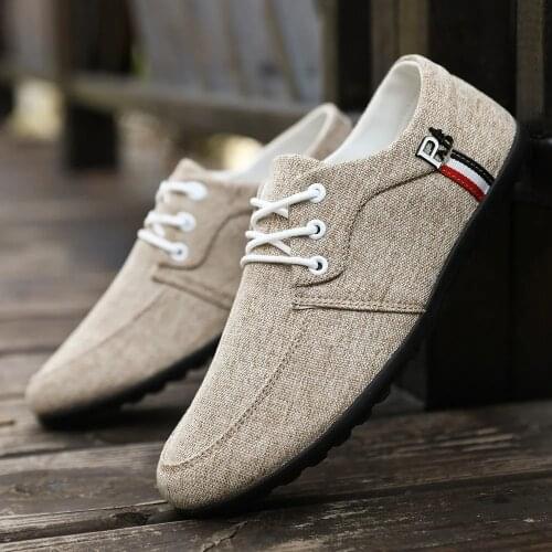 2021 New Fashion Mens Driving Shoes Lightweight Breathable Shoes Light Casual Shoes Mens Loafers Moccasins Sneakers Peas
