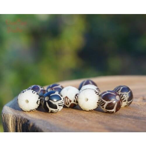 12mm Natural Bodhi Seed Beads Carved Lotus White Beads Black Petal Mala Japa Beads Bracelet Jewellry Findings DIY Accessories