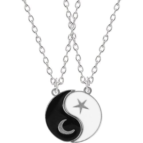 Bohemian retro ladies necklace moon star alloy round black and white pendant friends necklace fashion jewelry gift 2020