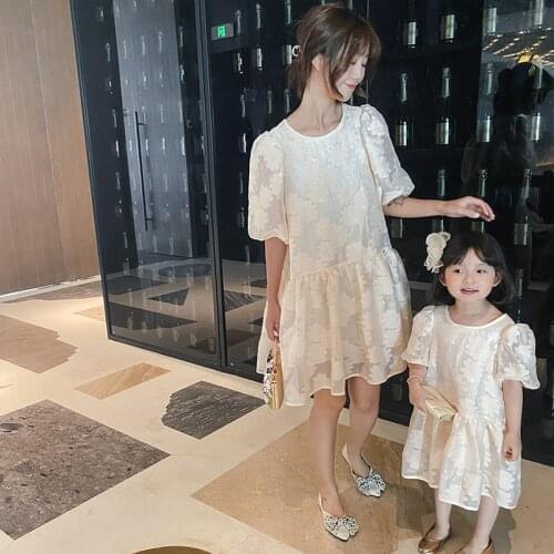 MOM and Girl Cute Puff Sleeve Princess Dresses Family Matching Sets Puff Sleeves Summer Dress Mother Daughter Matching Outfits
