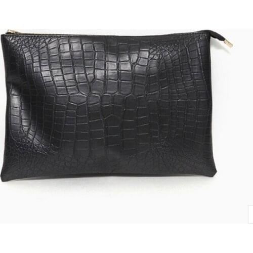 Sixfit Women's Clutches On A Chain