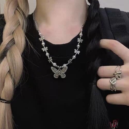 Vintage Butterfly Pendant Pearl Chain pendant Necklace for women girl korean fashion Retro Punk Hip Hop Gothic Collar Neck chian