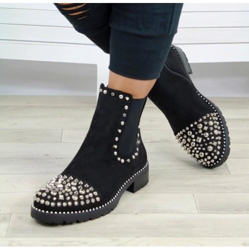 New Winter Punk Rivet Boots Women Round Head Toe Leather Booties Studded Thick Low Heels Chelsea Ankle Plush Botas De Mujer
