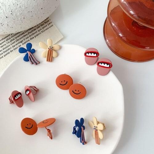 2020 Cute No Pierced Cartoon Pattern Face Colorful Paint Clip on Earrings Geometric Round Asymmetric Flower Earrings for Women