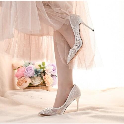 Spring new white female stiletto high-heeled princess single shoes flower banquet dress wild lace bridal wedding shoes