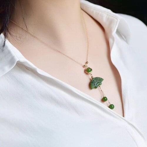 JoursNeige Green Natural Stone fan Shape Pendants Necklace Lucky For Women Girl Gift Pendant Necklace Clavicle Chain Jewelry
