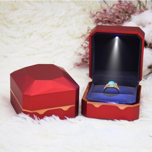 Best Selling New Design Plastic LED Light Jewelry Gift Box Wedding Ring Pendant Display Box
