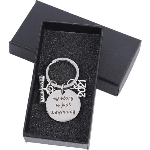 1pcs Graduation Souvenir Bachelor Hat Class Badge Keychain 2021 Graduation Ceremony Key Chain Graduation Certificate