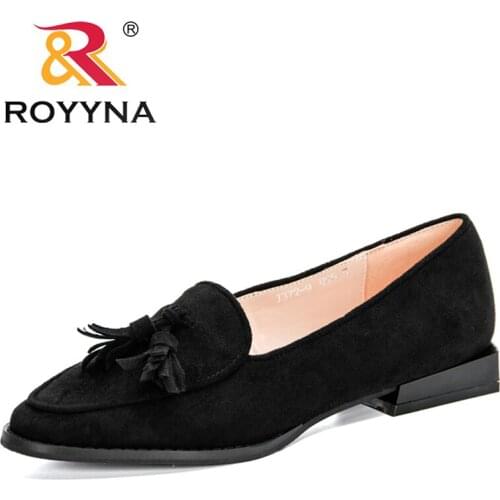 ROYYNA 2020 New Designers Fashion Casual Flat Shoes Woman Breathable Comfortable Shoes Ladies Round Toe Shallow Flock Footwear
