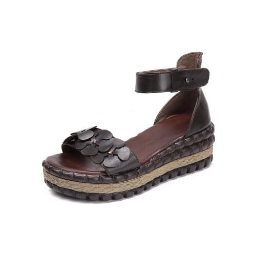 2018 summer new Genuine leather sandals flowers open-toed leisure Womens shoes waterproof Taiwan Roman sandal