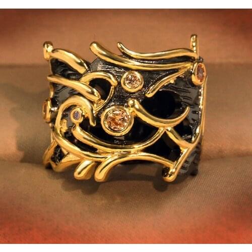 New Personality Superb Craft Ring Hollow Geometric Mosaic Couple Ring for Women Wedding Party Engagement Jewelry Ring Gift