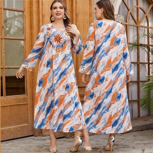 Fashion Muslim Woman Ethnic Embroidered Dress Kaftan Dubai Africa Multicolor Printed Party Dress Abaya Jilbab V-Neck Robe Eid