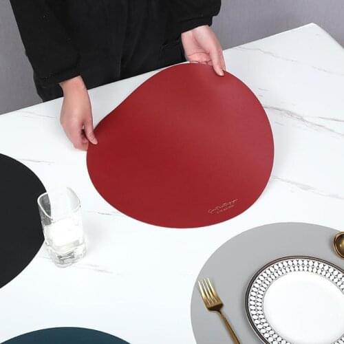 8Pcs/set Heat Insulation Pad Set PU Leather Western Placemat Water and Oil Insulation Pad 4 Round Placemats + 4 Round Coasters