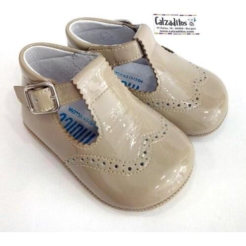 Camel-colored patent nuggets without sole, of Index Patucos