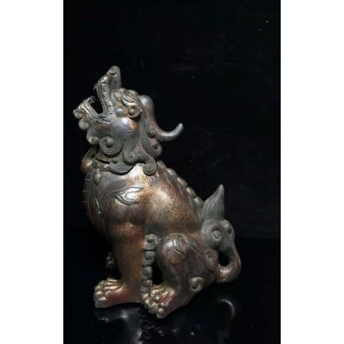 Rare Old Chinese copper Look at the sky and roar the beast statue