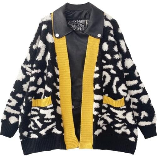 Fake Two-Piece Sweater Jackets Autumn Winter Leopard Print Loose Thick Women Coats Casual Female Cardigan Sweater Coats