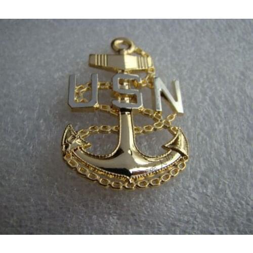 WWII US UNITED STATES NAVY USN OFFICER LAPEL HAT PIN BADGE INSIGNIA