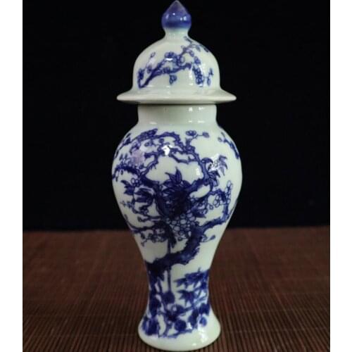 China Blue and white ceramic flower and bird jar crafts statue