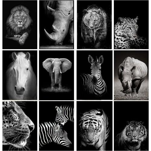 Animal Giraffe Zebra Lion Elephant Horse Prints & Poster Black and White Canvas Art Wall Decorative Picture for Living Room