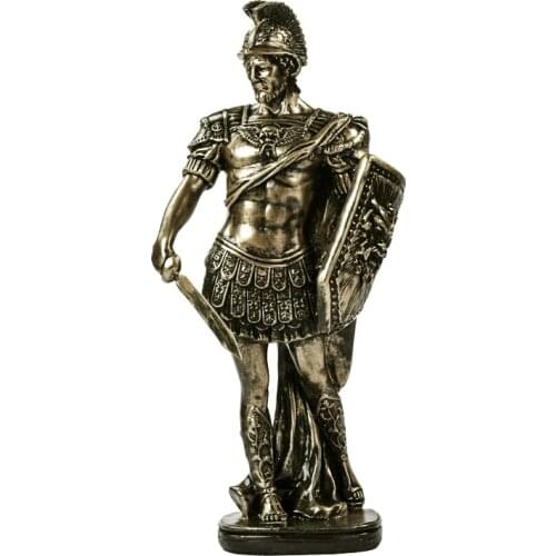 Scaled Ancient Rome Soldier Figurine Handmade Resin Swordsman Statue Monarch War Craft Ornament for Room Decor Art Collection
