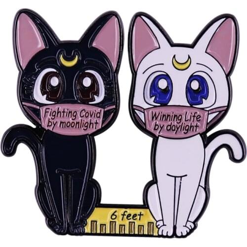White And Black Lunna Cat Brooch Fighting sickness by moonlight, winning life by daylight