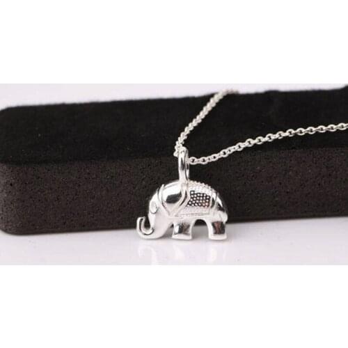 Cute Elephant Pendant Necklace Creative Simple Womens Wedding Jewelry Gifts Fashion Lady Party Accessories