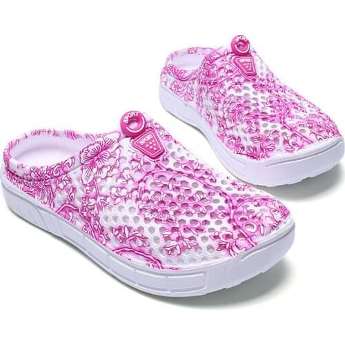 2021 Womens Casual Clogs Breathable Beach Sandals Garden Slippers Summer Slip On Women Flip Flops Shoes Home Shoes For Unisex