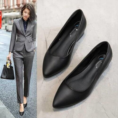2021 New Fashion Womens Shoes High Heels Square Heels Black Pumps Low Heels Work Simple Pointed Toe Flat Shoes Large Size 40-43
