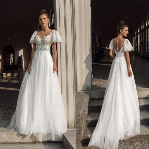 O-Neck A Line Lace Wedding Dress Elegant Applique Short Sleeve Backless Bride Dresses Court Train Bridal Gown Plus Size Button