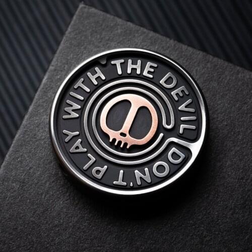 LAUTIE 2099-SAM Pop Coin Brand New Skull Image Fingertips Adults Play With Decompression Toys magnet rotate fidget