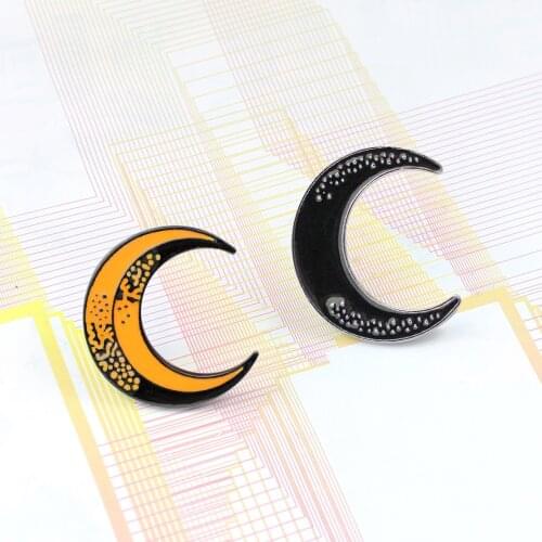 Art Black Yellow Orange Blood Moon Pins Brooches Accessories Dark Punk Lapel Pin Badge Backpack Mysterious Brooch for Kids