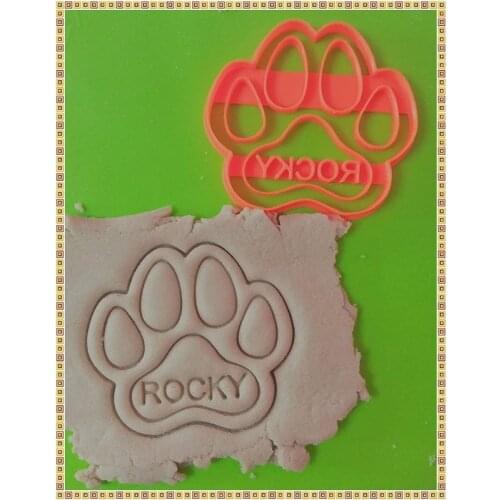 Custom Dog Paw Cookie Cutter, Personalized Dog Treat Cutter