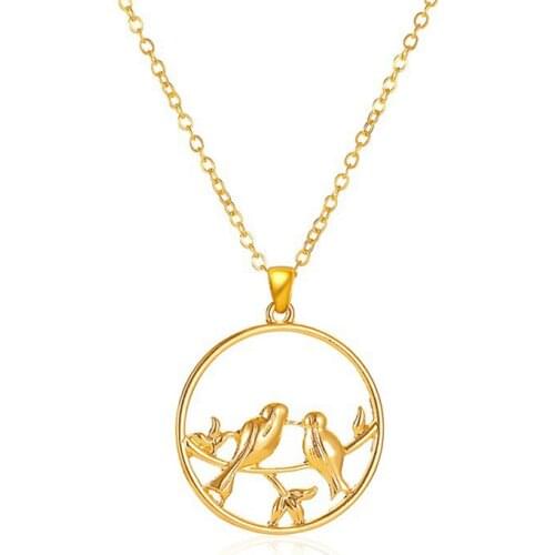 Fashion Hollow Out Peace Dove Bird Pendant Necklace Elegant Gold Clavicle Chain Accessories Creative Womens Party Jewelry