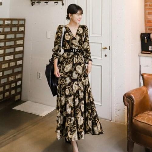 High-End Womens Dresses 2021 Spring Autumn New Korean Temperament V-Neck Waist Long Dress Fashion Rinting Big Swing Vestidos