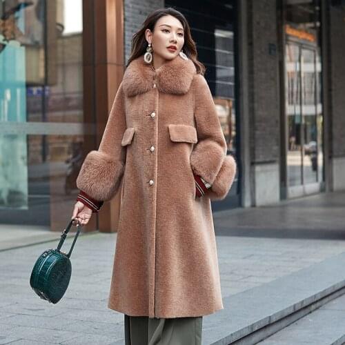 New Womes Real Women Winter 100% Wool Long Warm Sheepskin Shearing Coat Natual Fox Fur Parkas Mujer 2343