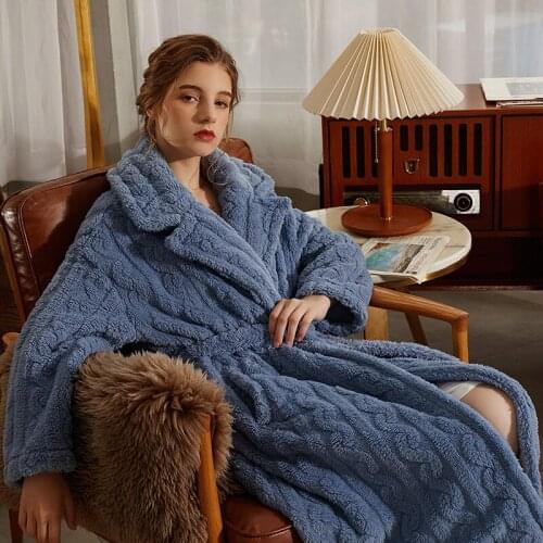 TOMOE GOZEN Women's Fleece Robes