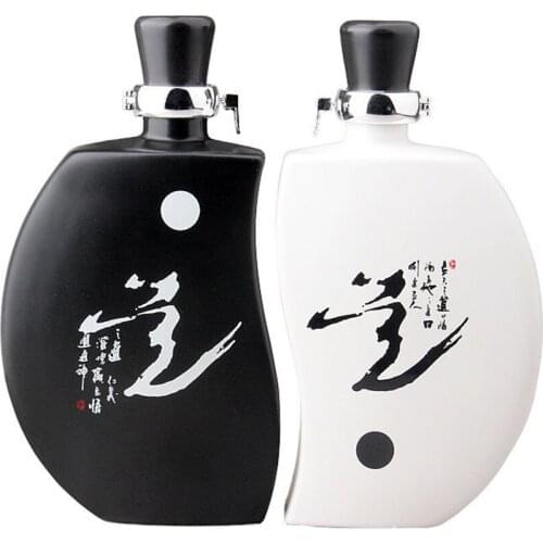 A Pair Of Wine Bottles Black-White Paired Ceramic Wine Jars Wine Culture Art Deco Wine Bottle 650ml Sealed Empty Wine Bottle