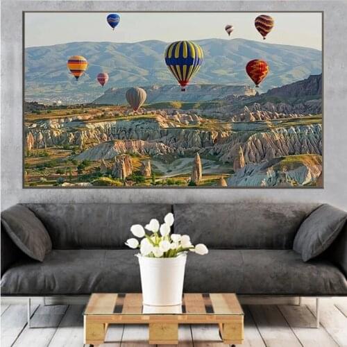 Istanbul Turkey Hot Air Balloon Landscape Poster Print and Poster Canvas Painting Wall Art Picture Home Decor Living Room Cuadro
