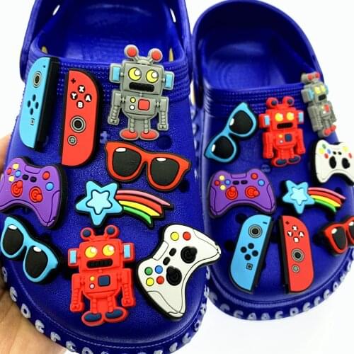 10PCS/Set New Arrival Cartoon Sunglasses Rainbow Boys Shoes Charms Robot Game Console Croc Jibz Buckle Decor Kids X-mas Gifts