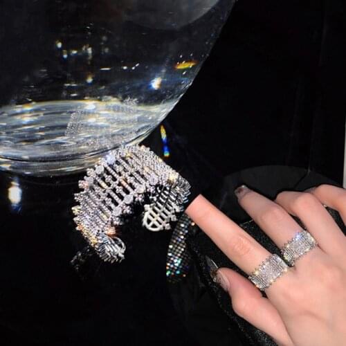 Elegant Silver Color Rhinestone Crystal Star Ring Wide Love Rings For Women Wedding Engagement Finger Rings Jewelry Gifts