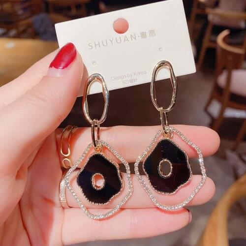 South Korea east gate retro high sense of irregular geometric shapes long personality fashion earrings female