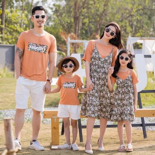 2021 family matching outfits parents child summer korean mommy and me floral dress father and son clothes tee shirt set