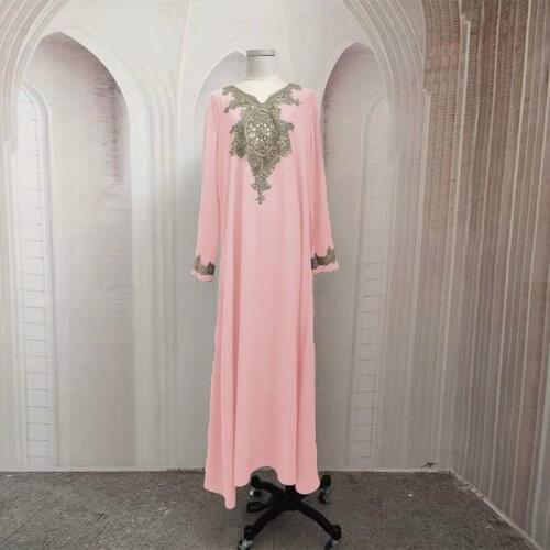 2021 Hot Sale Plus Size Muslim Fashion Embroidered Beading Elegant Casual Long Sleeve Loose Arabian Muslim Womens Clothing Robe
