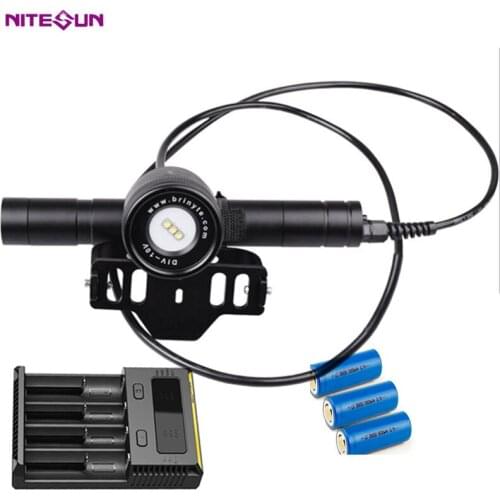 NITESUN DIV10V Diving Flashlight 3* CREE XM-L2 U4 LEDs max 3000LM 120°beam angle 150M waterproof dive torch + batteries charger