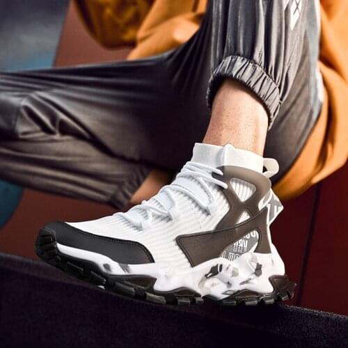 Spring And Autumn Mens Fashion Old Shoes Breathable Comfortable Socks Shoes Non-slip Wear-resistant Sports Mens Shoes