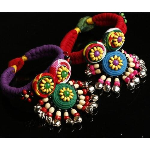 Hand-woven beaded embroidery features ladies bracelet special cloth bracelet