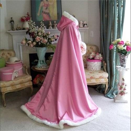Elegant Wedding Cloaks Hot Long Bridal Cape with Train Faux Fur Winter Wedding Accessories Wraps Bridal Wedding cloak